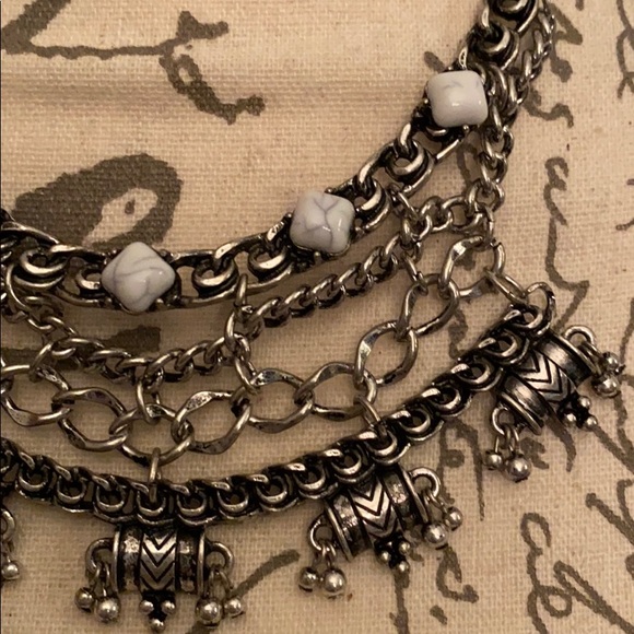 NWOT SUGARFIX Stone and Chain Chunky Necklace - Picture 3 of 5